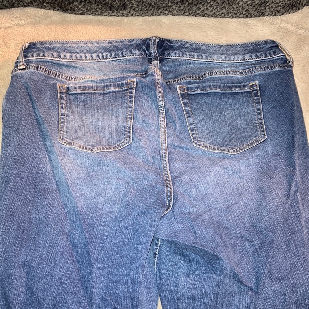 Torrid Ripped Crops, Size 16R - Picture 4 of 6